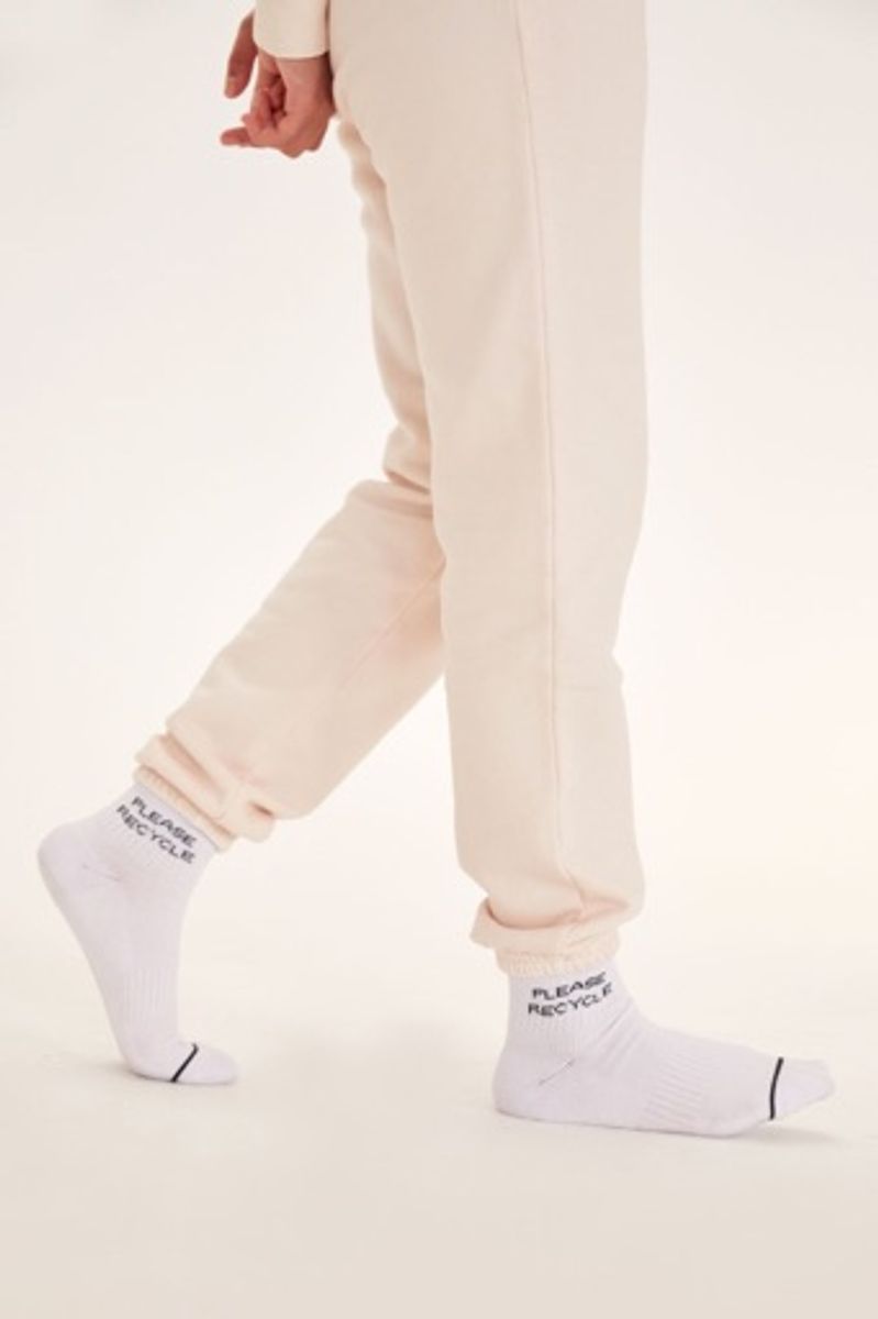 Girlfriend Collective_3